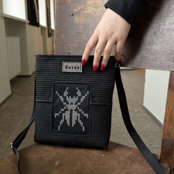 Must väike kott PUTUKAS (negativ)